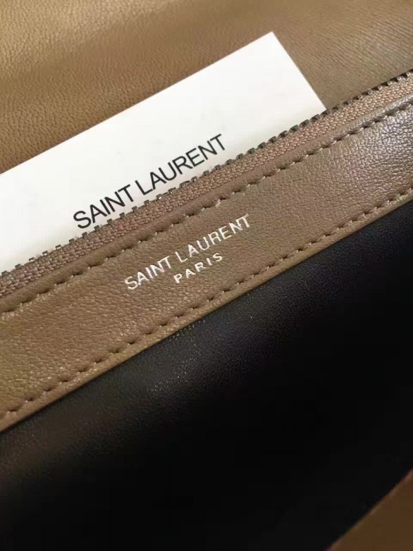 Y51 envelop satchel brown 5123  24cm x 15cm x 7 cm