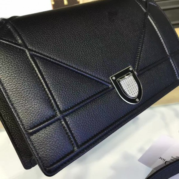 D10r ama 1730 21.5cm x 13cm x 8cm