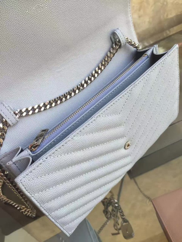 Y51 envelope chain wallet 5091 22cm x 5.5cm x 13.5cm