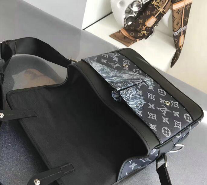 l0vis Vvtt0n messenger pm monogram canvas lion m54248 29cm x 19.5cm x 8cm