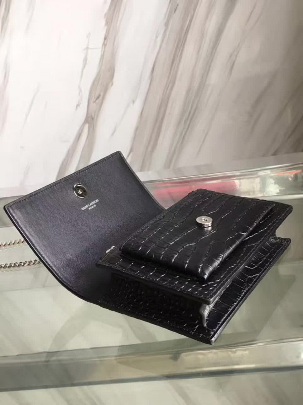 Y51 sunset chain wallet in crocodile embossed shiny leather 4843 17cm x 13cm x 7cm