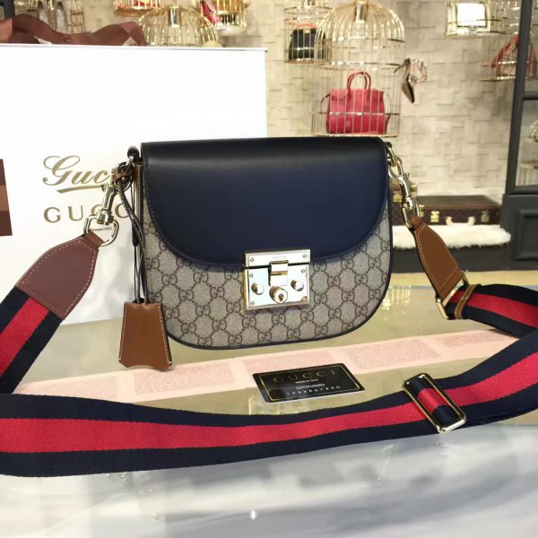 Gvc*1 padlock tian shoulder bag 2147 25cm x 20cm x 7cm