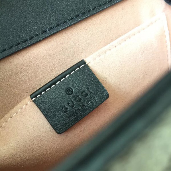 Gvc*1 shoulder bag  2145 20.5cmx6cmx15.5cm