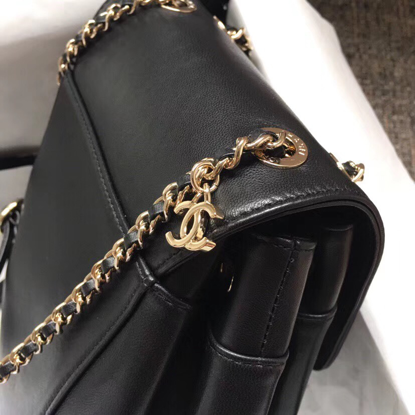Ch**el chain backpack 16x20x12.5cm