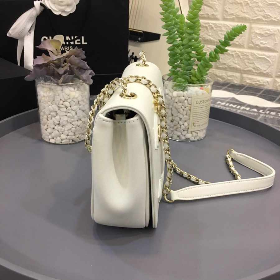 Ch**el new sheepskin small square bag white 18.5x5.5x15cm