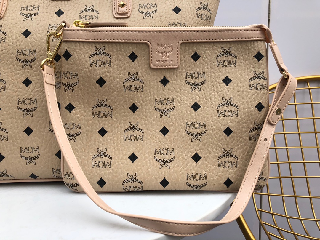 Anya shopper in visetos beige 35cm x 27cm x 13cm