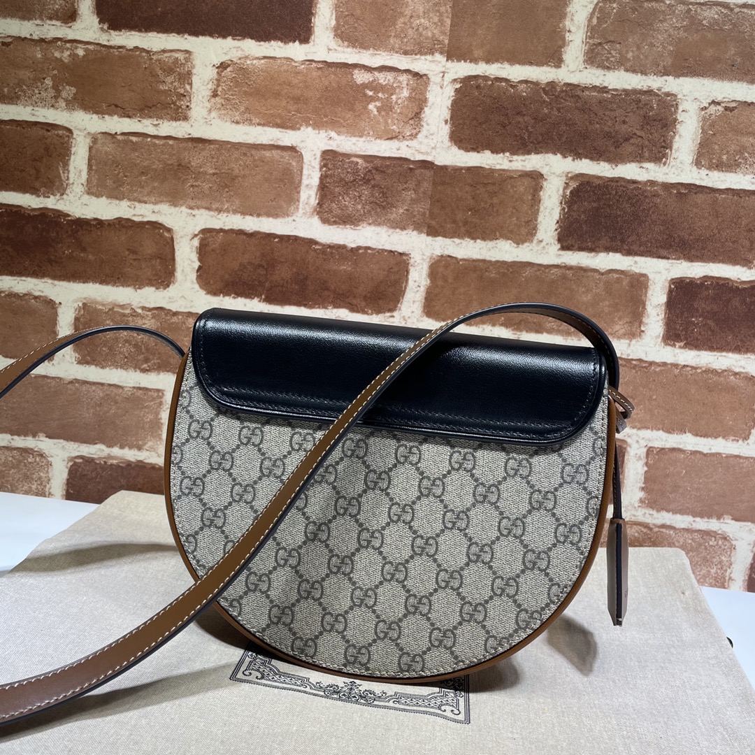 Gvc*1 padlock small shoulder bag 644524 22 x 19.5 x 6.5 cm