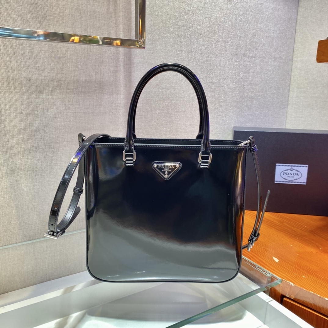 Pra*a  brushed leather tote bag black 1ba330 24 x 22 x 6 cm