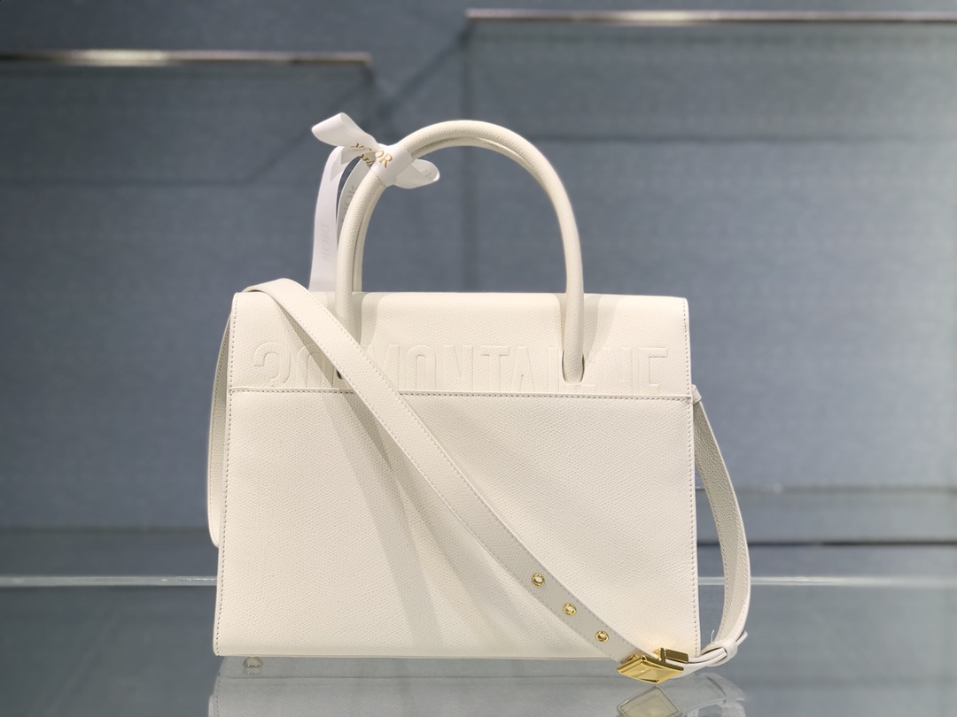 D10r medium st honorÉ tote latte grained calfskin m9321umba 25 cm x 19 cm x 12 cm