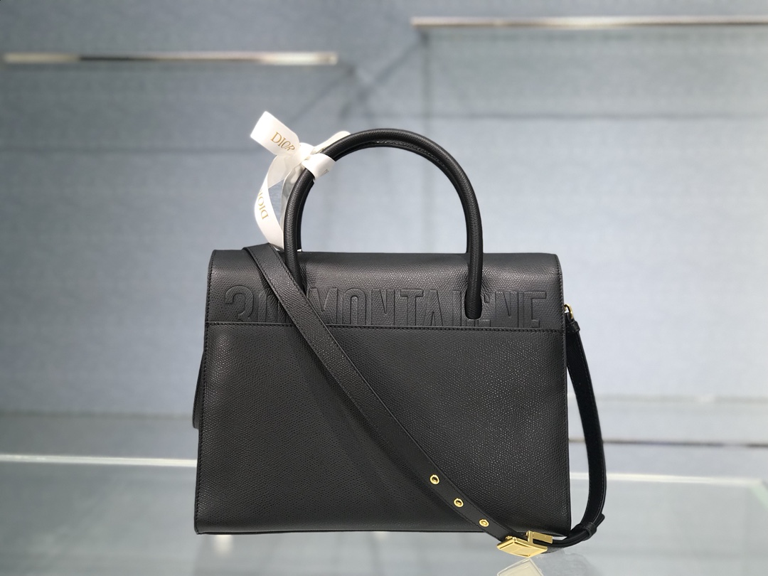 D10r medium st honorÉ tote black grained calfskin m9321umba  25 cm x 19 cm x 12 cm