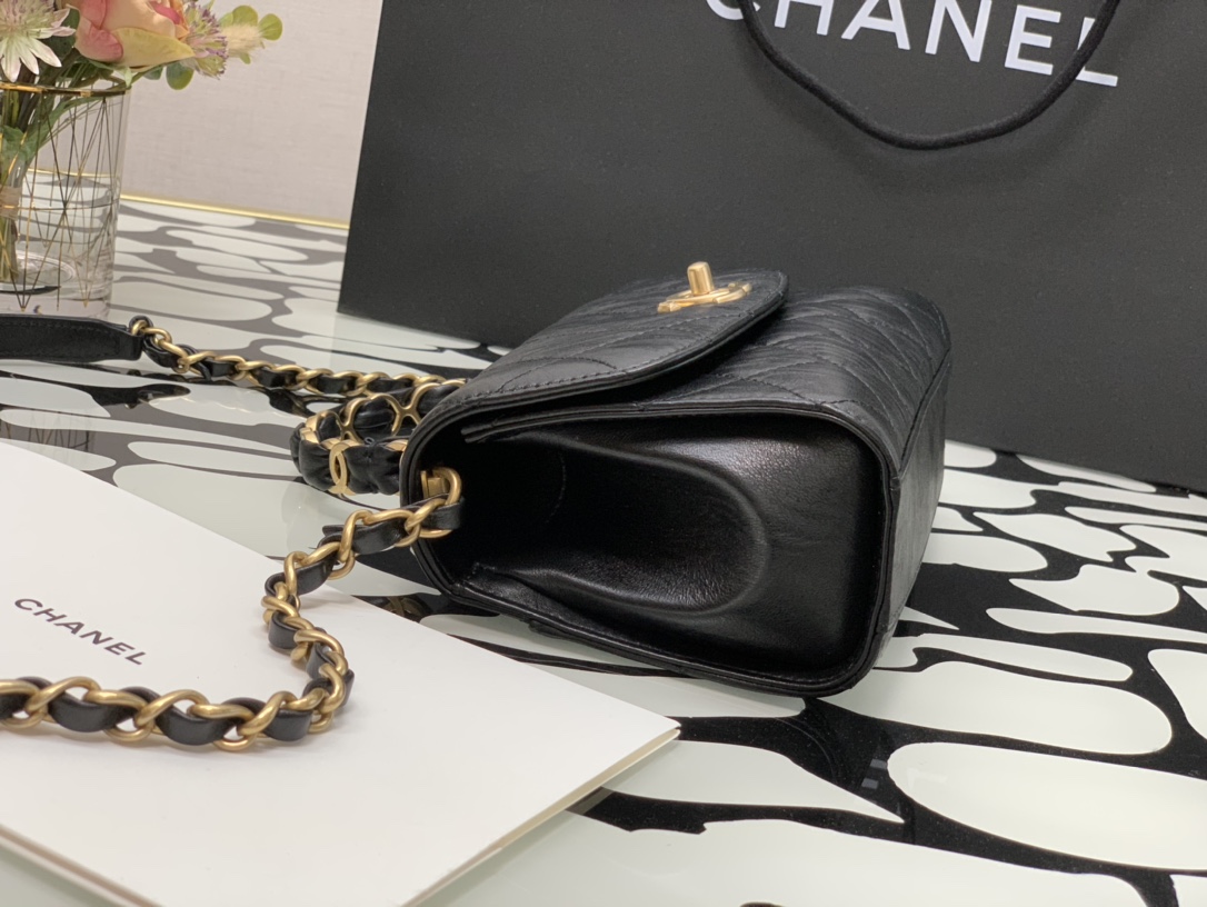 Ch**el small flap bag with top handle crumpled lambskin black as2478 15 × 22.5 × 9.5 cm