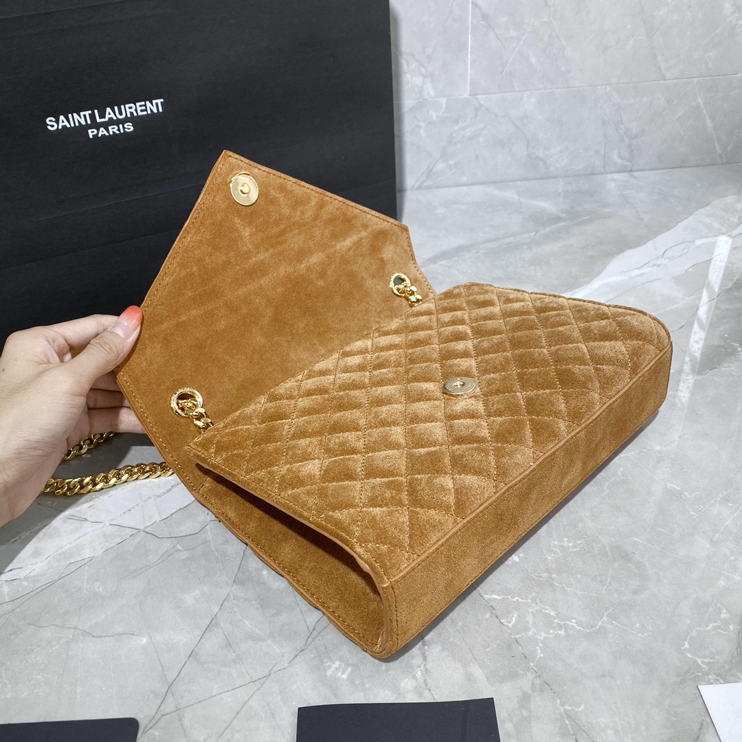 Y51 envelope medium bag in mix matelassÉ velvet beige 487206 24 × 17.5 × 6 cm