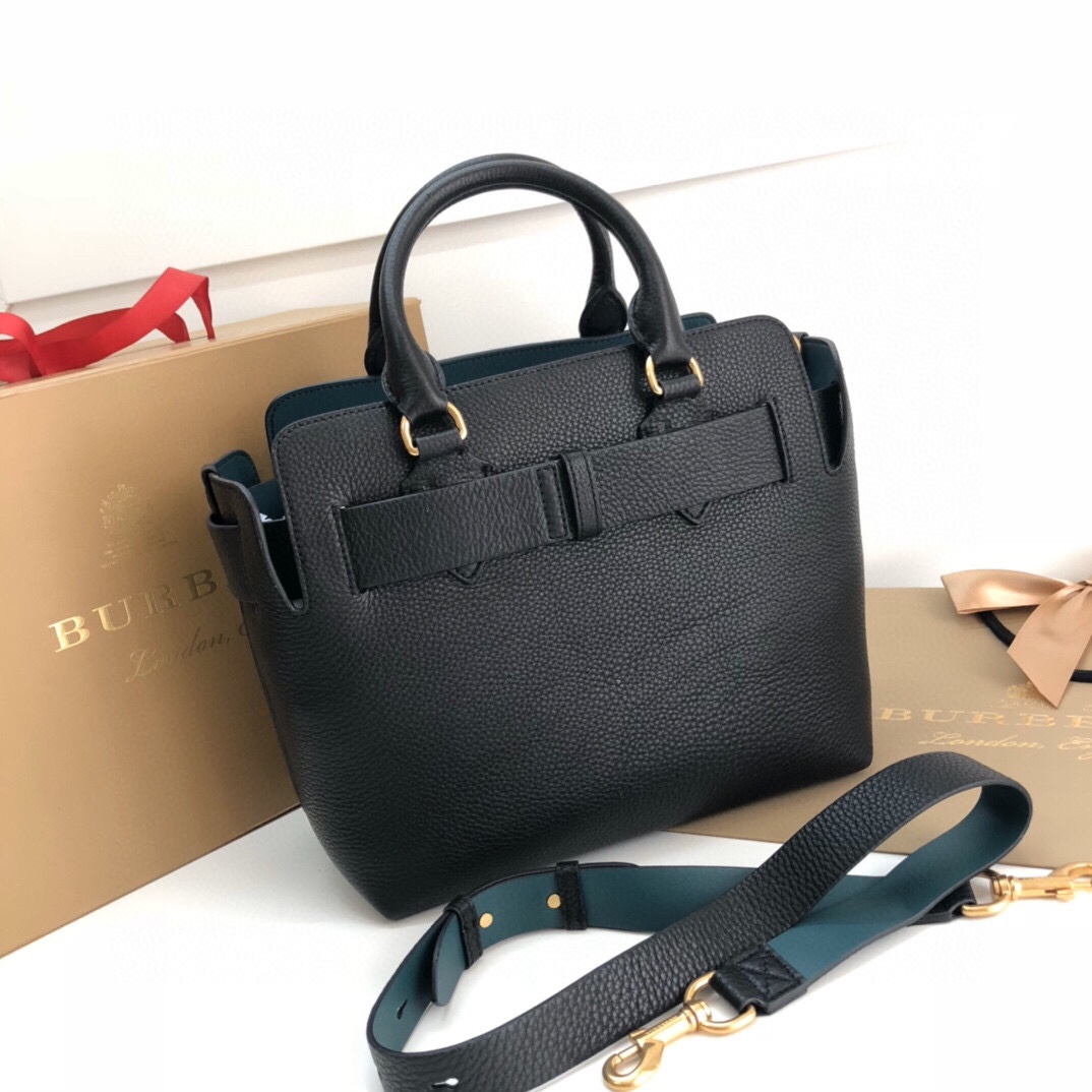 Bv*b*rry the medium leather belt bag black 28 x 15.5 x 23 cm