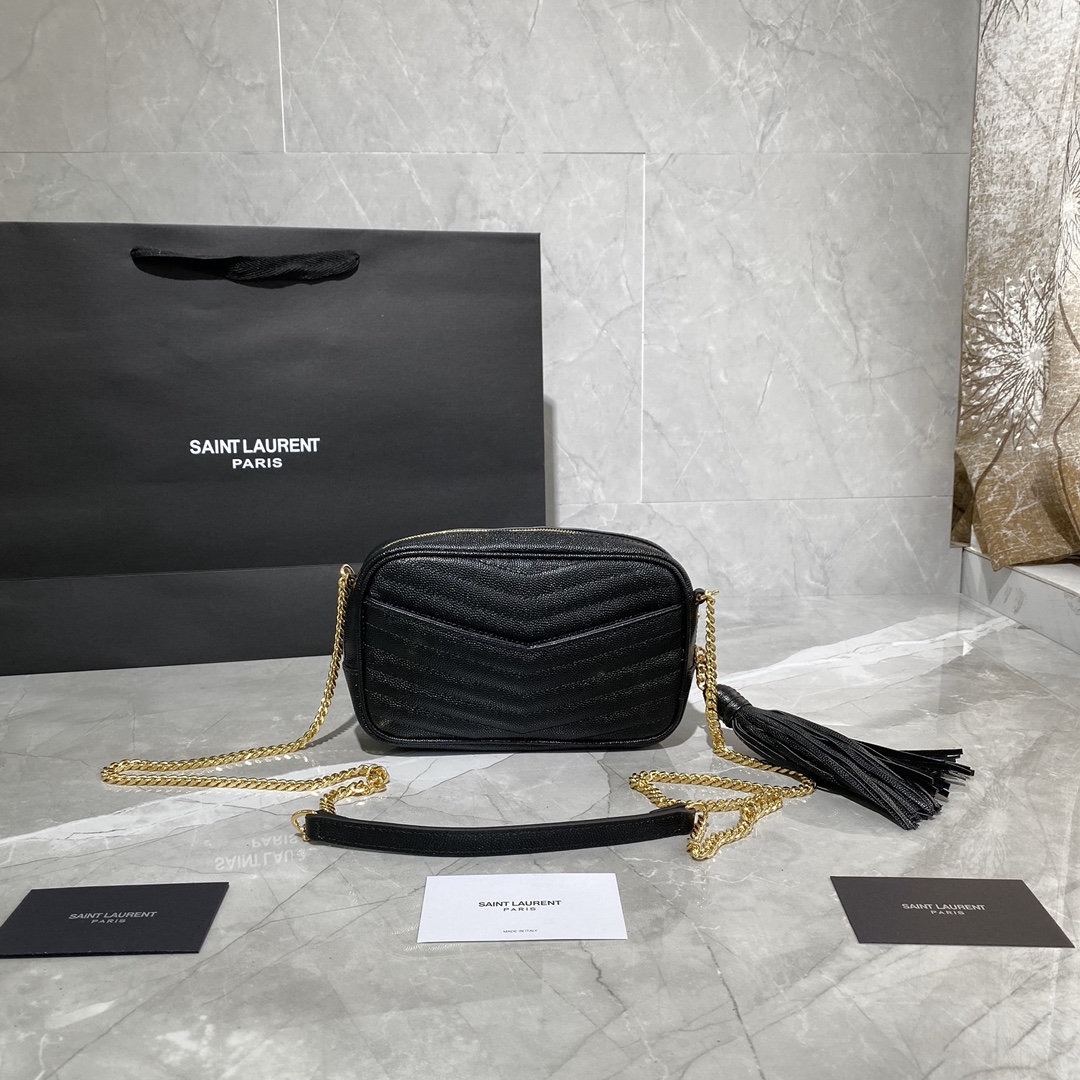 Y51 lou mini bag in quilted grain de poudre embossed leather black and golden 6125791 18 × 10 × 5 cm