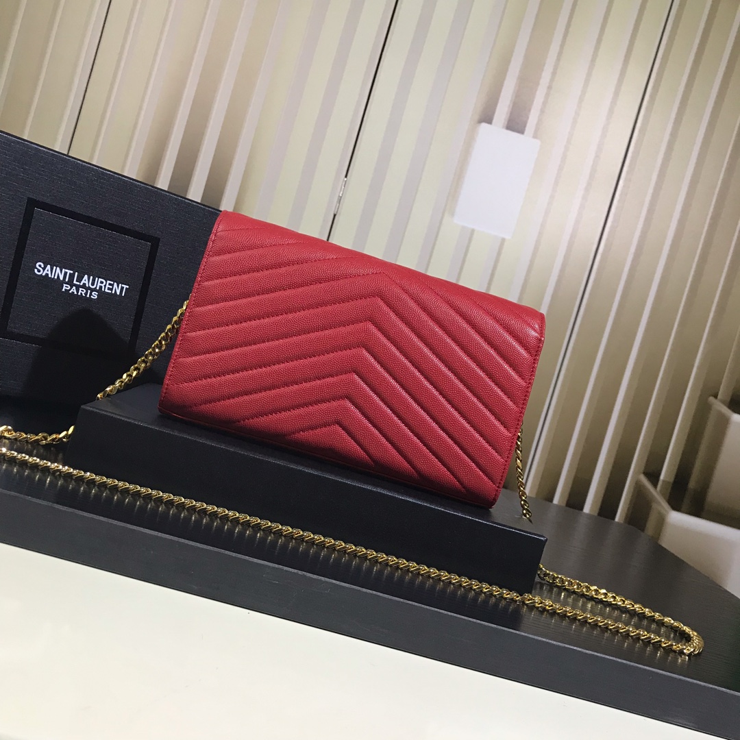 Y51 monogram chain wallet in quilted grain de poudre embossed leather rouge opyum 377828 22.5 x 14 x 4 cm