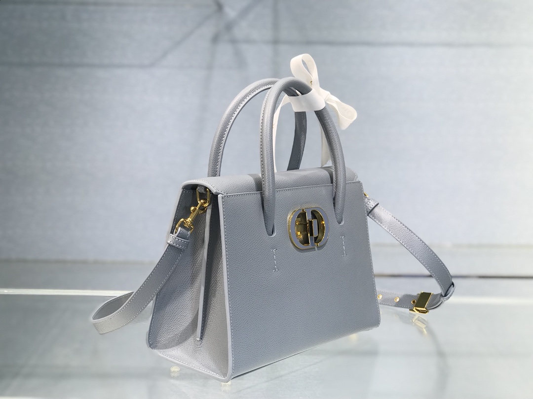 D10r medium st honorÉ tote sky blue grained calfskin m9321 25 x 19 x 12 cm