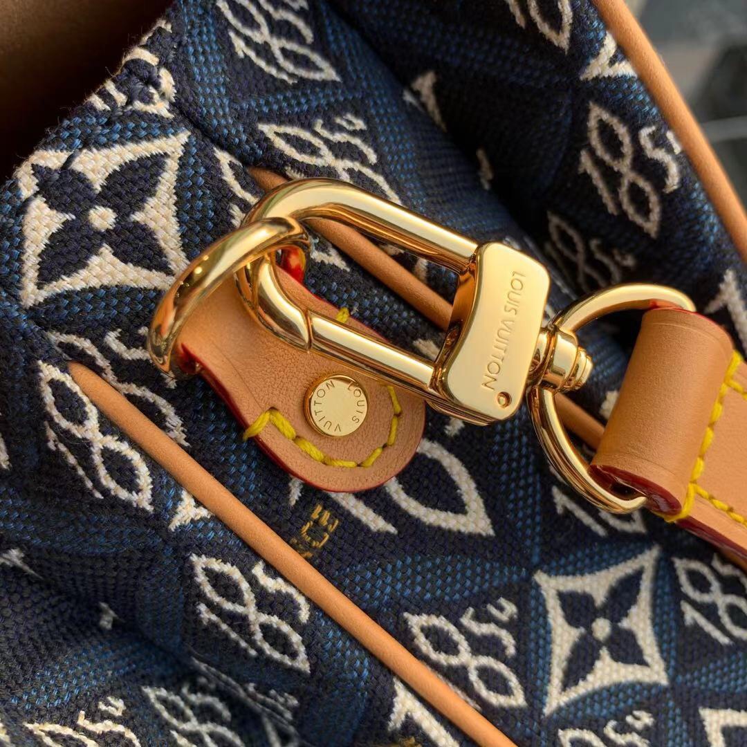 l0vis Vvtt0n since 1854 pochette mÉtis blue m57395 25 x 19 x 7 cm