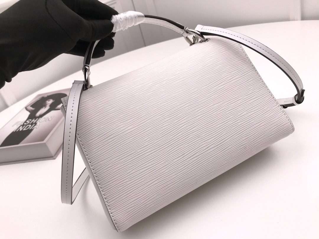 l0vis Vvtt0n pochette grenelle white m55978 23.5 x 16.0 x 8.0 cm