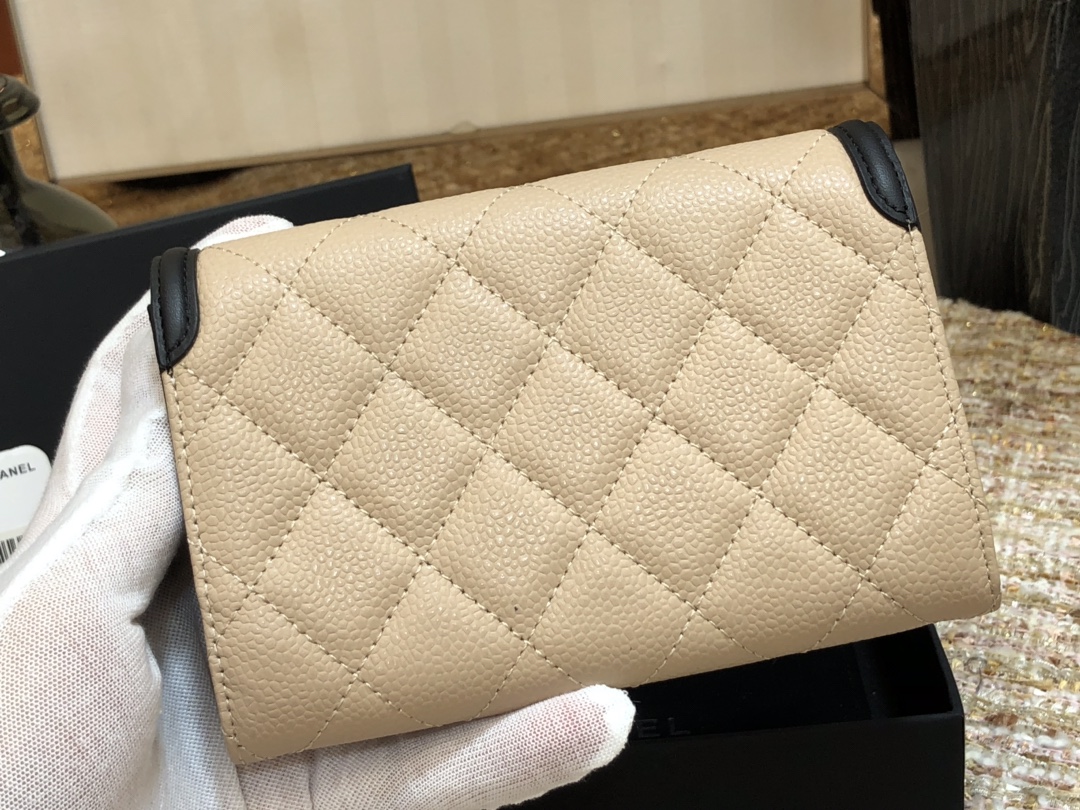 Ch**el wallet cc grain leather creme 84447 15 cm