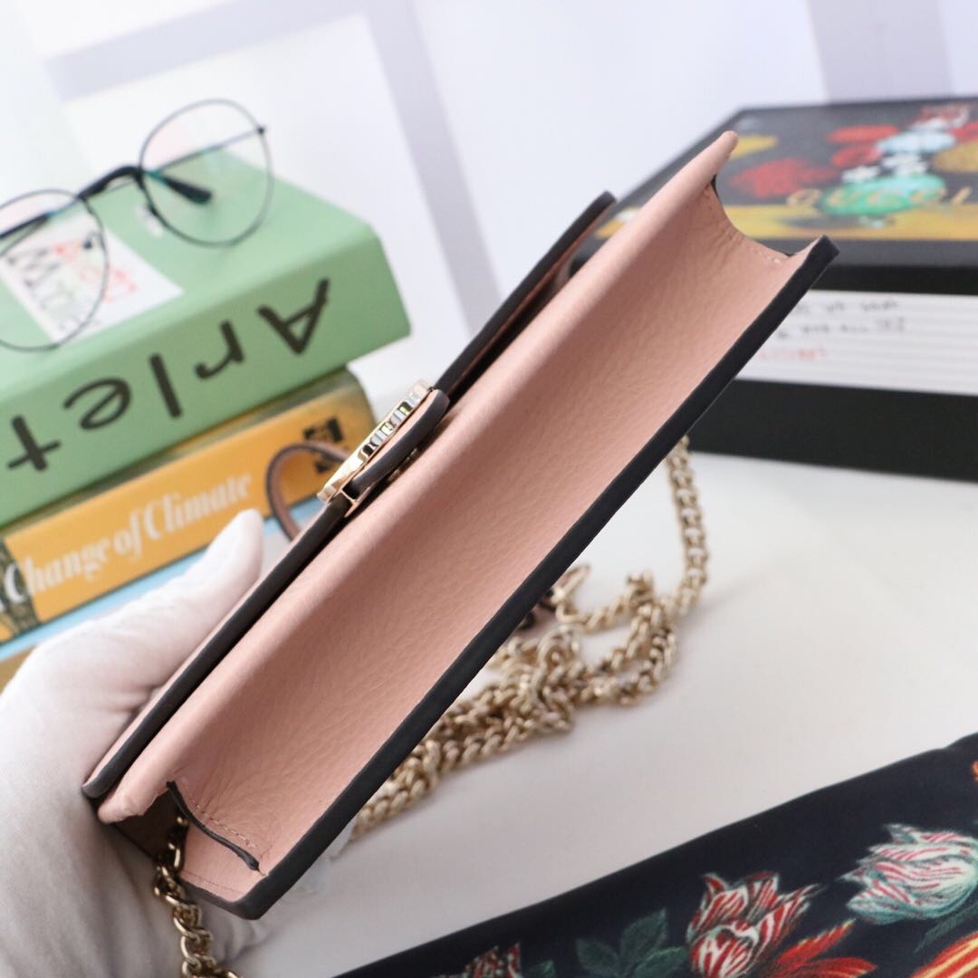 Gvc*1 interlocking wallet on chain rose pink leather 510314 19.5 x 12 x 3.5 cm