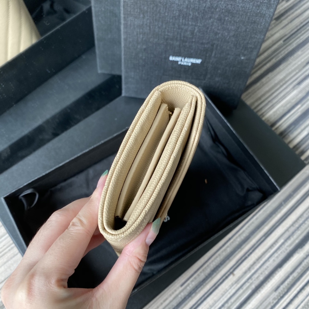 Y51 large monogram flap wallet in grain de poudre embossed leather beige 372264 19 x 11 cm
