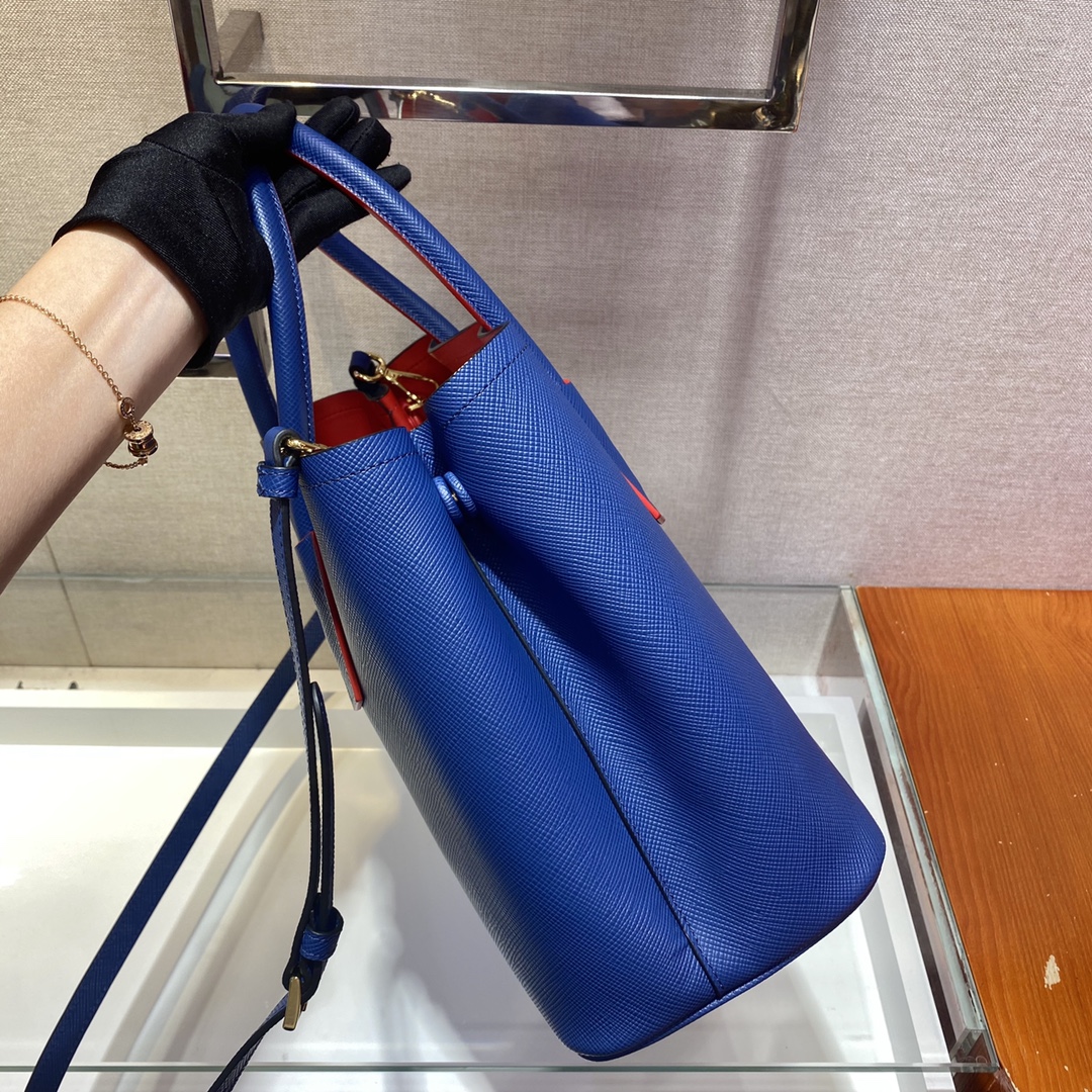 Pra*a medium saffiano leather double Pra*a bag blue 1bg775 33 x 24.5 x 14 cm