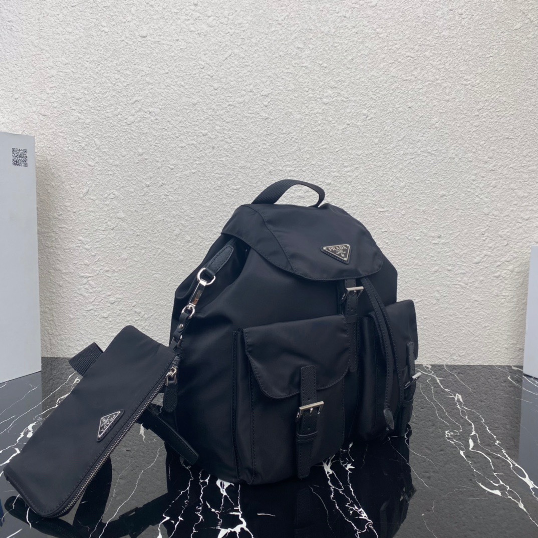 Pra*a medium nylon saffiano leather backpack black 1bz811 30 x 32 x 15 cm