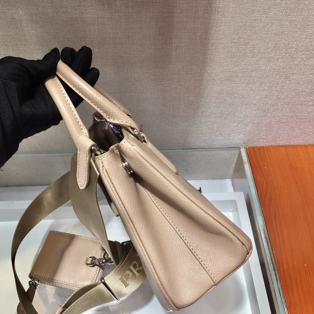 Pra*a mini galleria saffiano leather bag cameo beige 1ba296 23 x 16.5 x 10 cm
