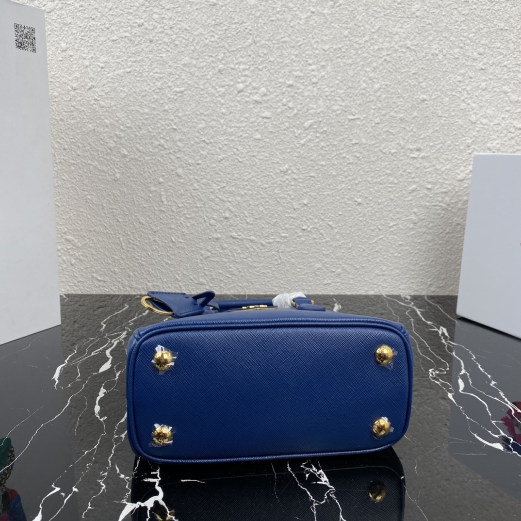 Pra*a micro galleria saffiano leather bag dark blue 1ba906 20 x 15 x 9.5 cm