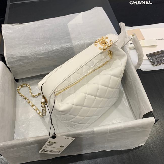 Ch**el small lambskin hobo bag white as1745 15 x 15 x 12 cm