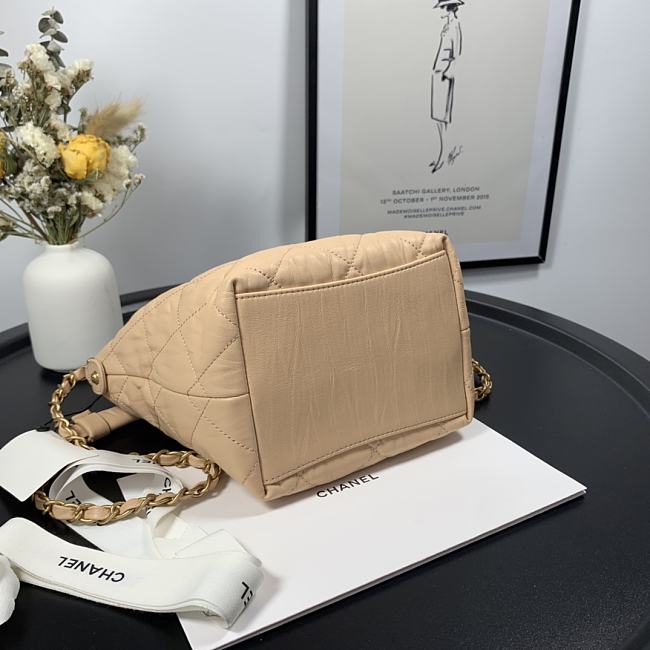 Ch**el hobo bag beige as2480 15 x 12.5 x 18 cm