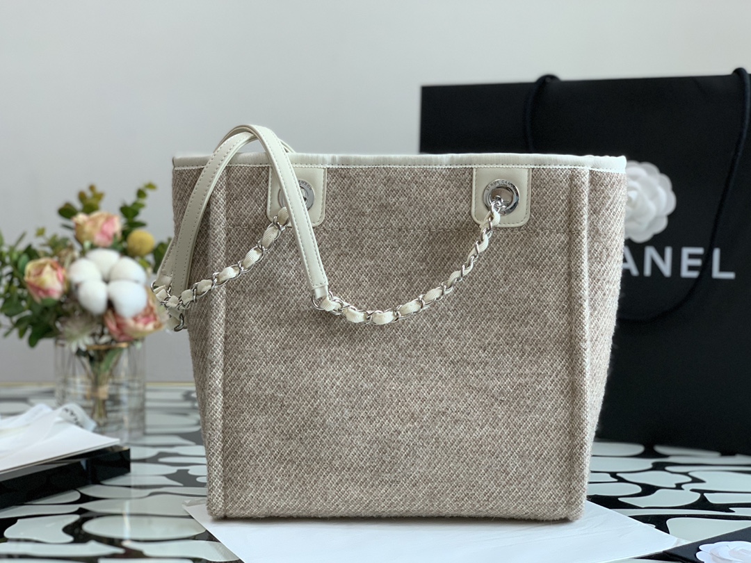 Ch**el deauville tote bag grey 28 cm