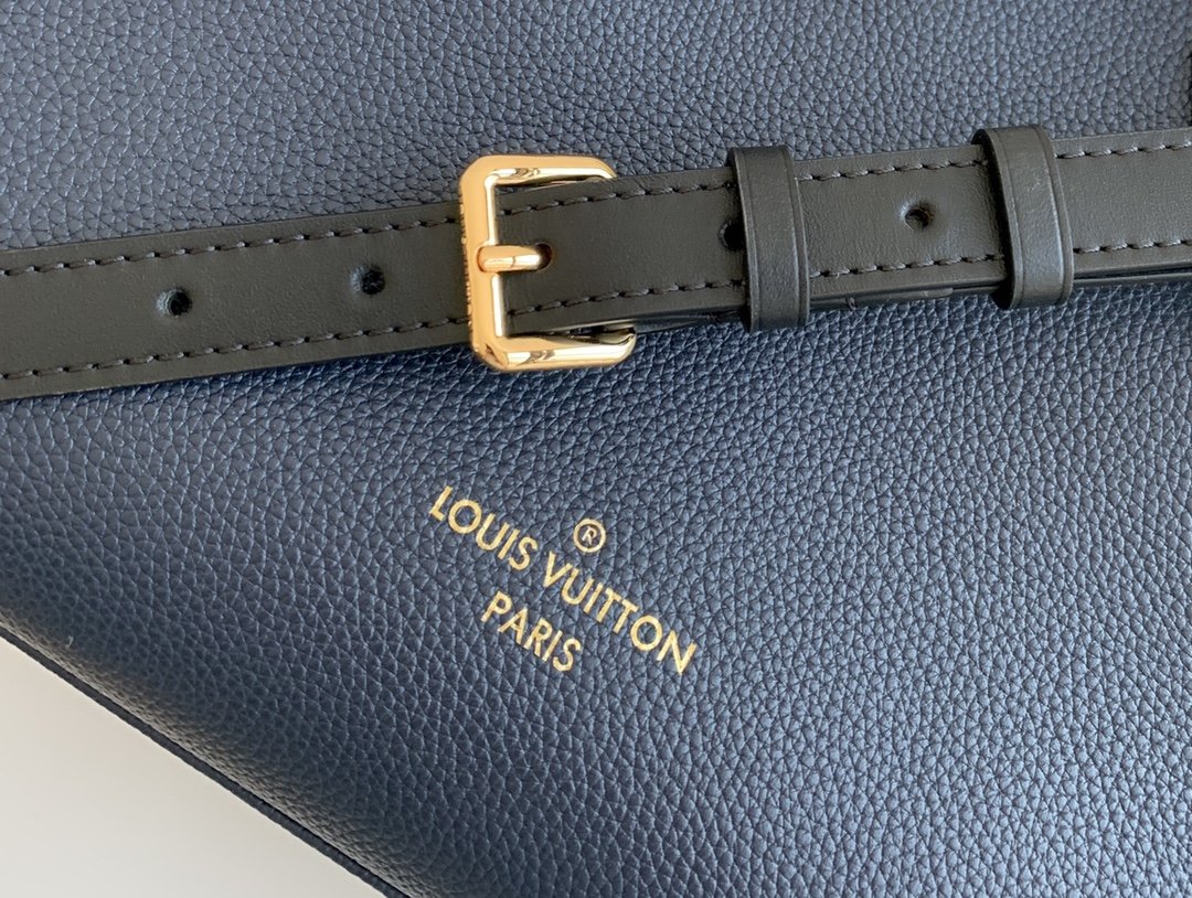l0vis Vvtt0n on my side mm canvas navy m53823 30.5 x 24.5 x 14 cm
