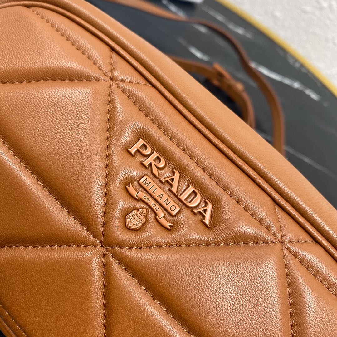 Pra*a mini spectrum quilted nappa leather brown 1dh046 10 x 19 x 5.5 cm