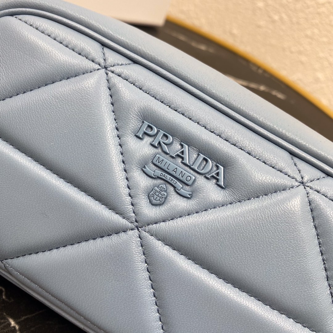 Pra*a mini spectrum quilted nappa leather blue 1dh046 10 x 19 x 5.5 cm
