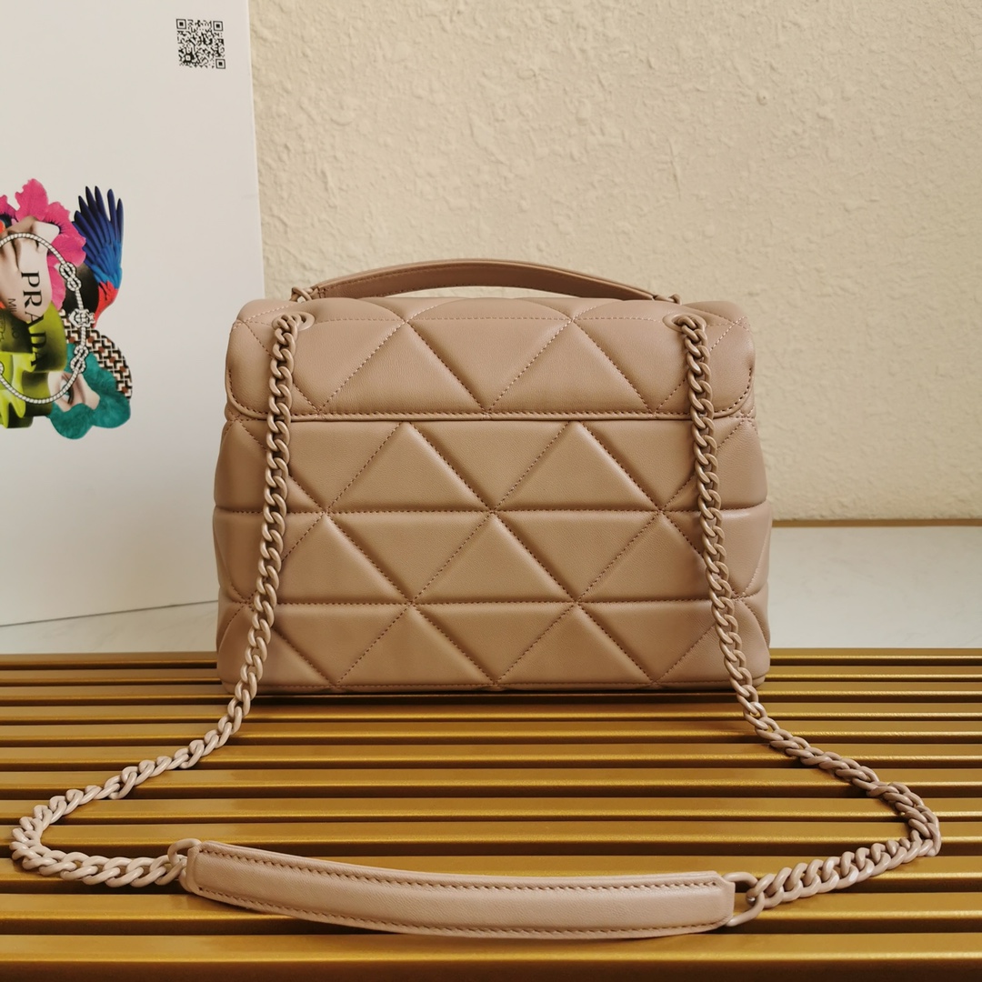 Pra*a large nappa leather Pra*a spectrum bag beige 1bd231 27 × 18.5 × 9 cm