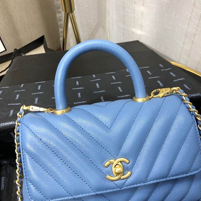 Ch**el mini coco grained calfskin v quilting flap bag blue a92990 23.5 x 13.75 x 9.75 cm