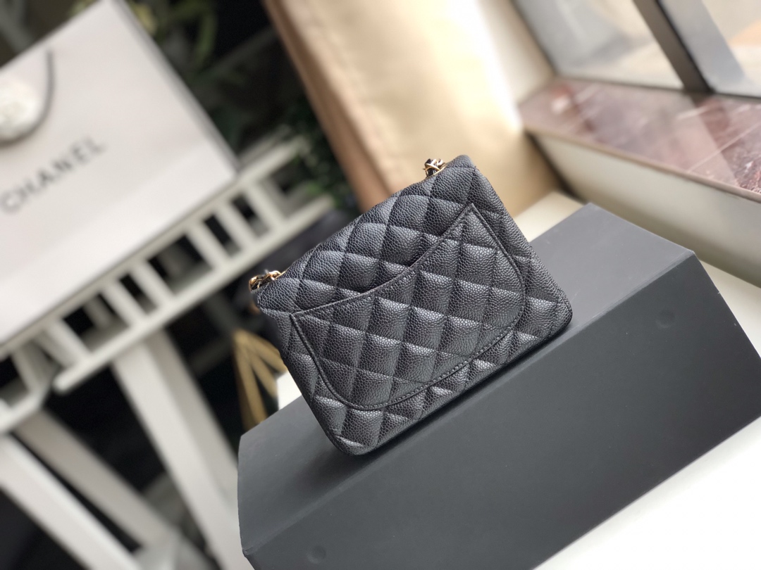 Ch**el mini flap bag caviar golden metal black a35200 17cm