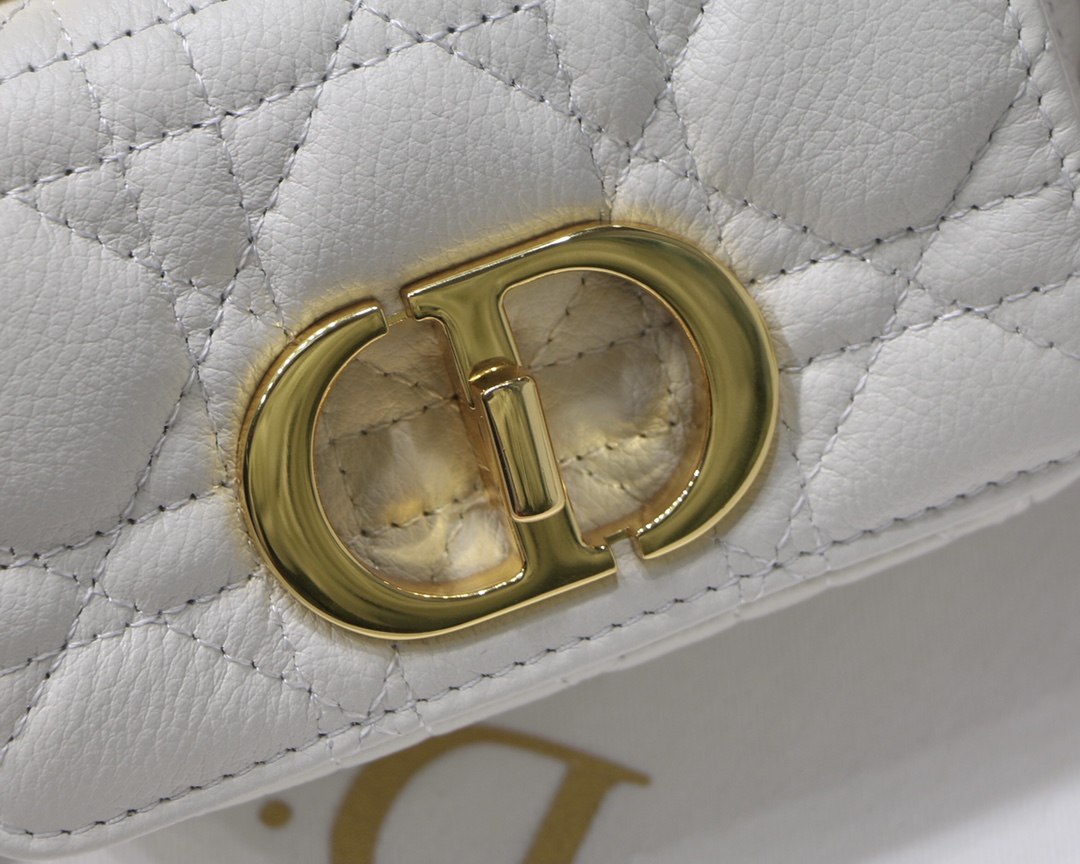 d10r micro caro bag S*pple cannage calfskin white s2022 13 x 8 x 4 cm