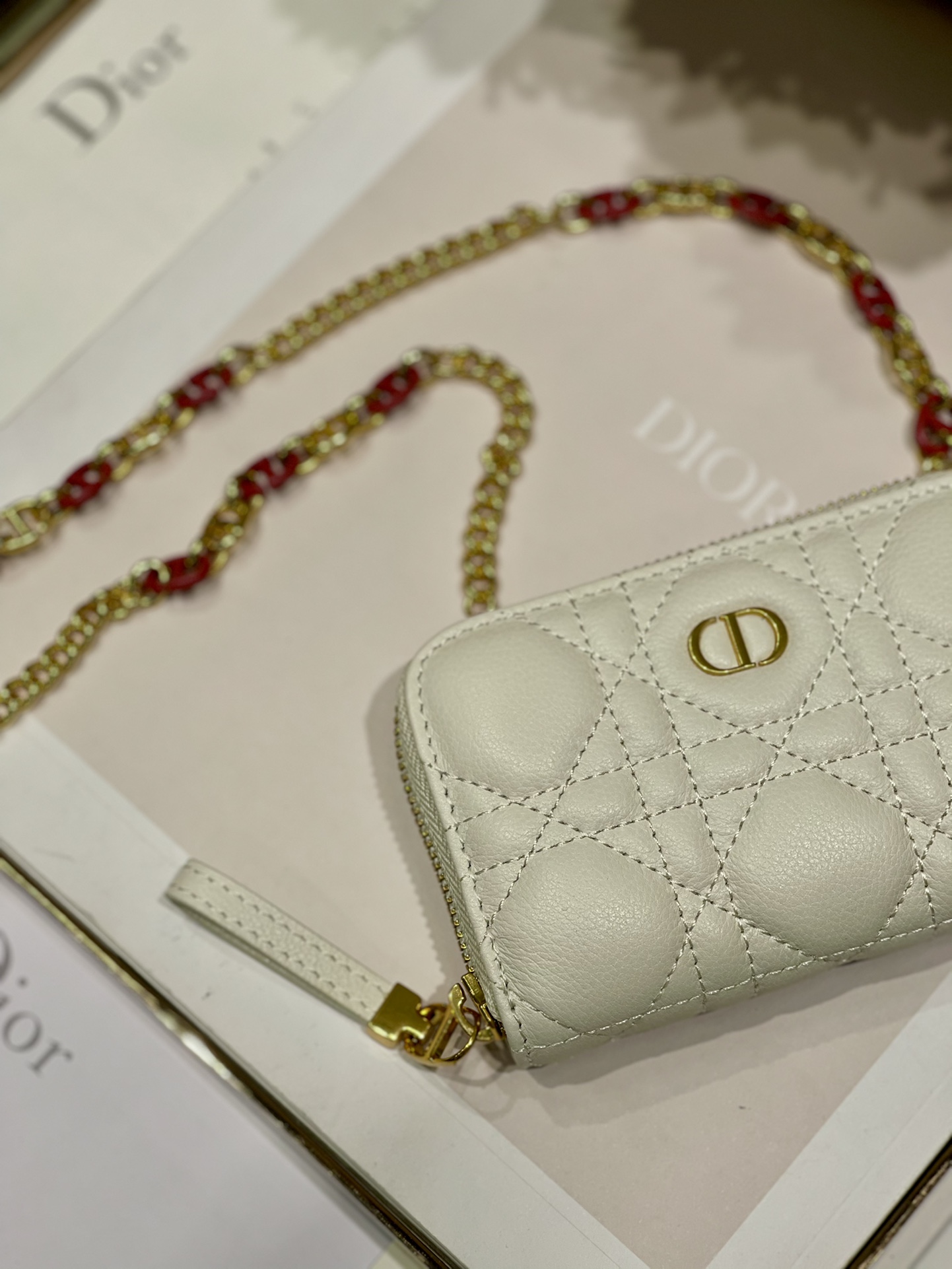 D10r mini caro zipped pouch cannage lambskin white s5087 12 x 8.5 cm