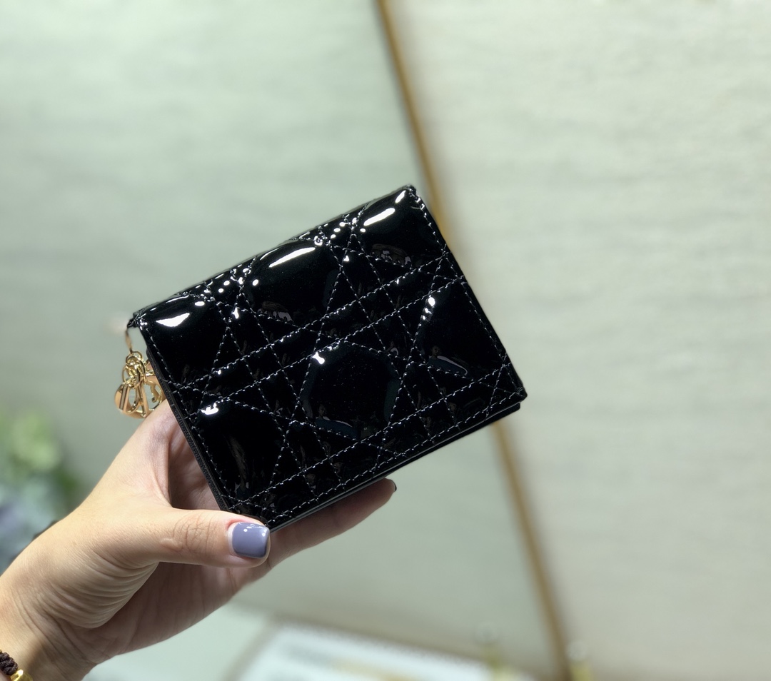 D10r small wallet patent cannage calfskin black 11 x 9 cm