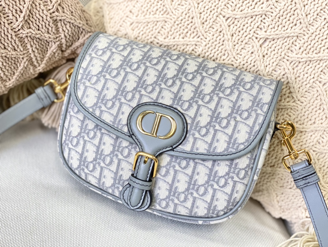 D10r medium bobby bag box D10r oblique jacquard gray m9319 22 x 17 x 6 cm