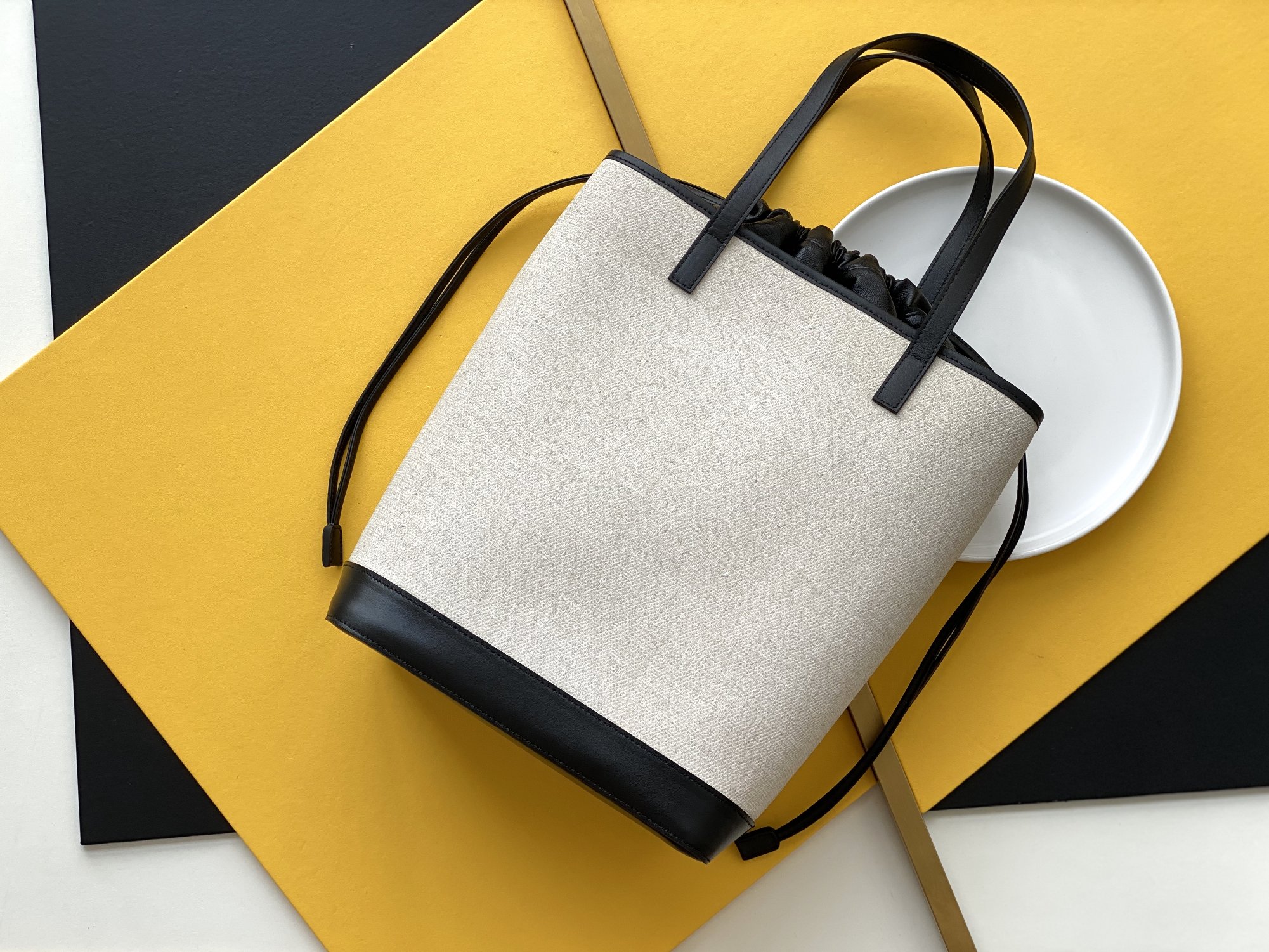 Y51 teddy canvas tote bag white and black 5515959 25.5 x 33 x 19.5 cm