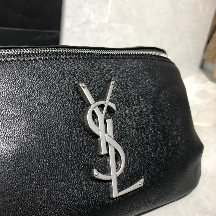 Y51 classic bumbag leather black silver metal 569737 25  cm