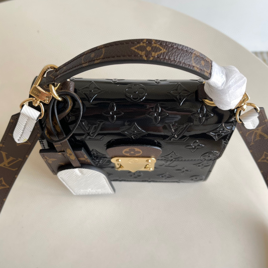 l0vis Vvtt0n spring street handbag monogram vernis leather black m90375 17 x 16 x 8.5 cm