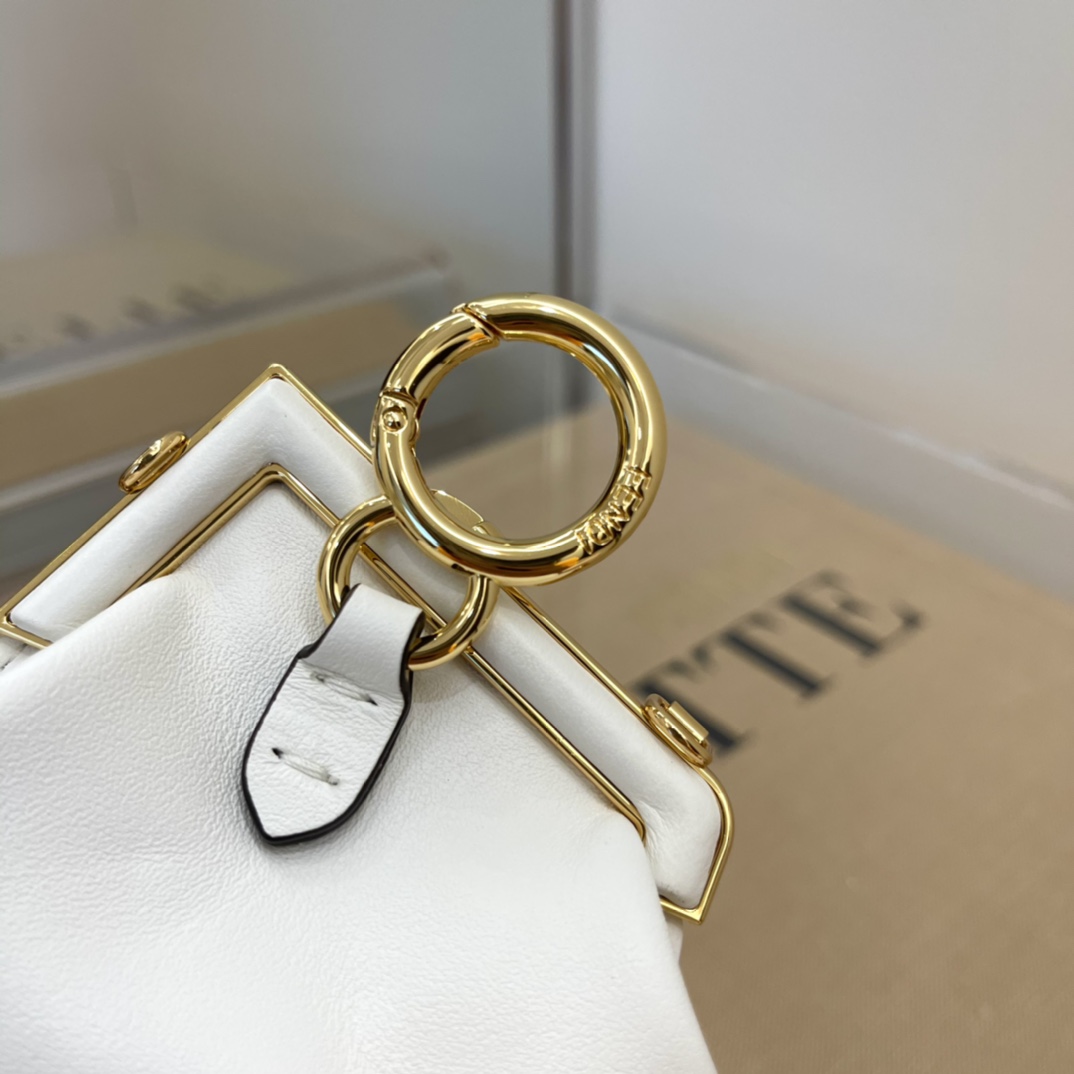 F**di nano first charm nappa leather white 7as051 11.5 x 5.5 x 10 cm