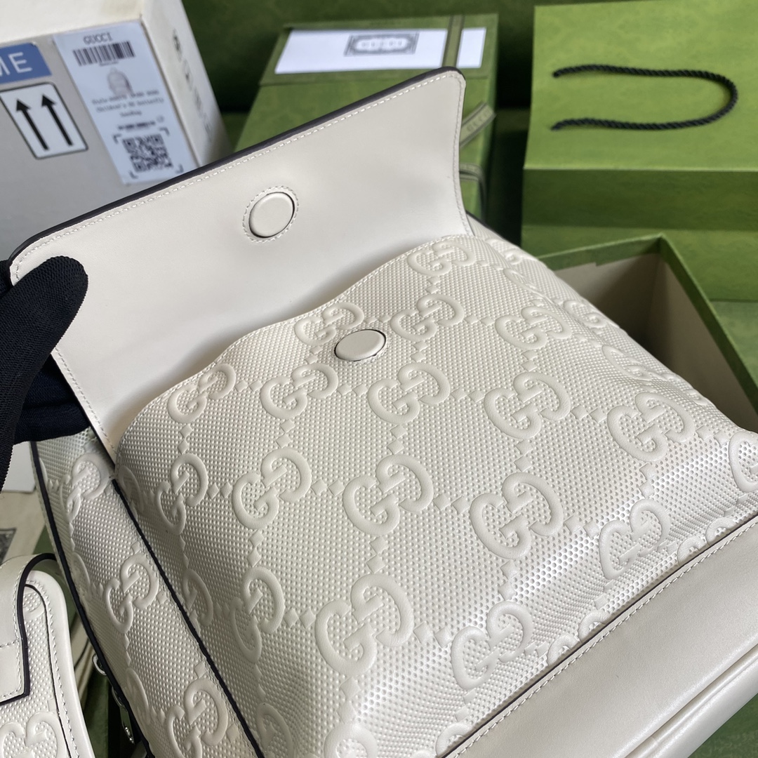 Gvc*1 gg embossed backpack white 658579 27 × 37 × 13 cm
