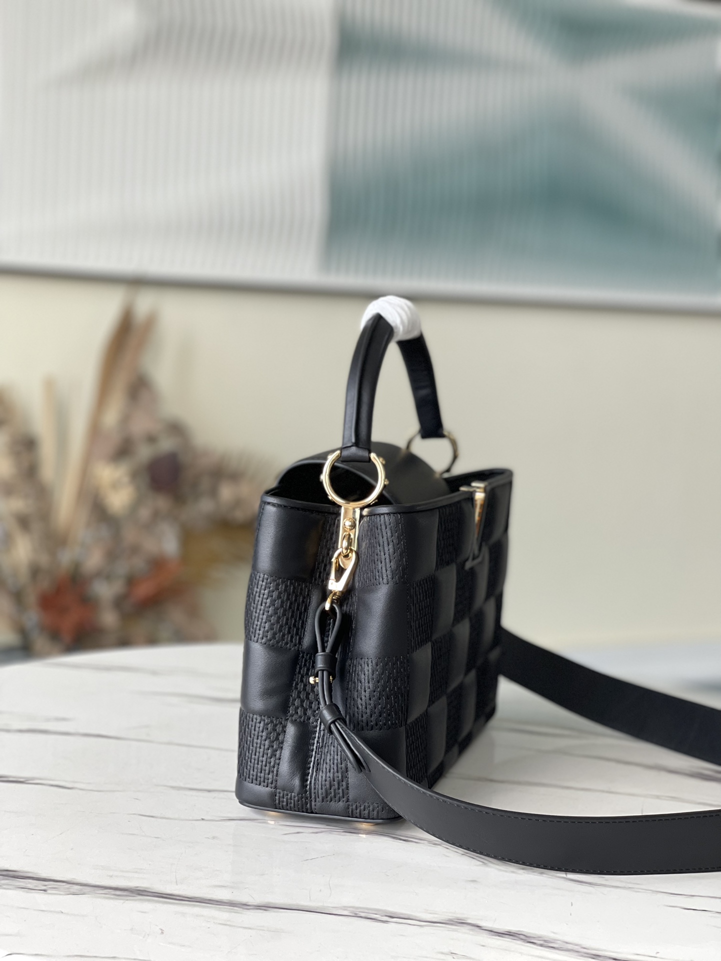 l0vis Vvtt0n capucines mm damier quilt lambskin black 31.5 x 20 x 11 cm