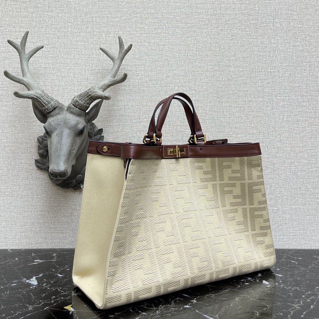 F**di peekaboo x-tote canvas bag white 8bh374 41x16x29.5cm