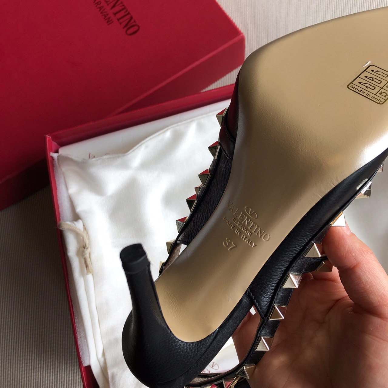 Va1e*ntin0 high heels 05